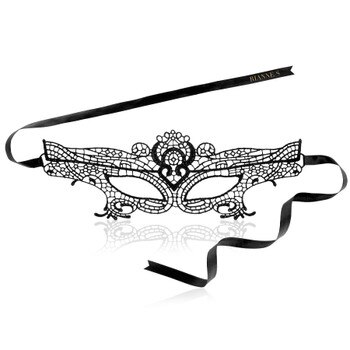 Front view of Rianne S Francoise mask with white background