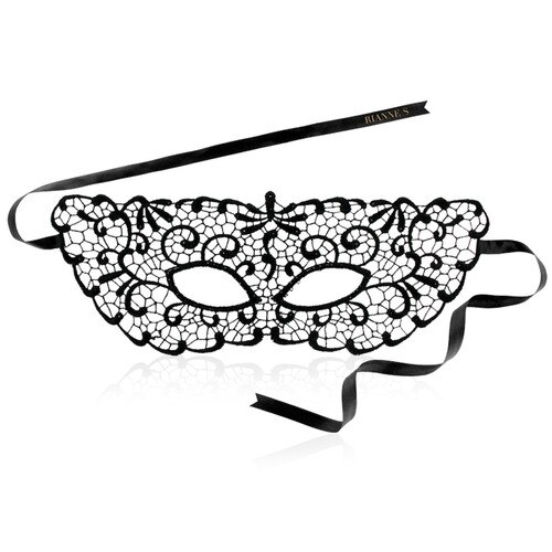 Front view of Rianne S Jane mask with white background