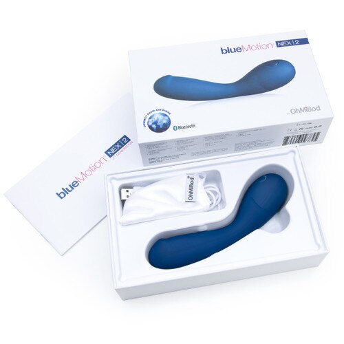 An image of the bluemotion Nex 2 in its open packaging, with the box lid and manual beside it